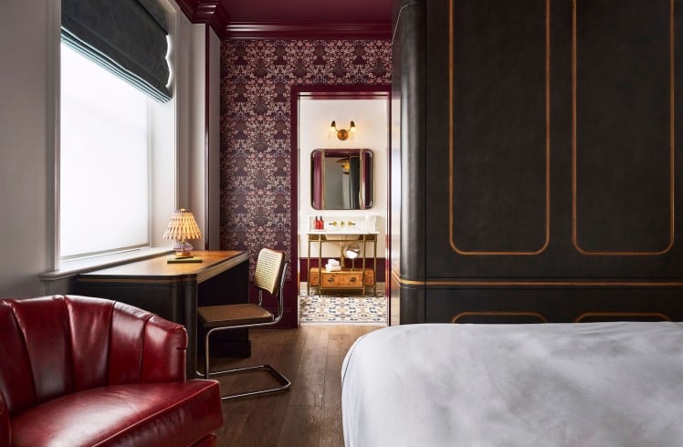 The Superior Queen Room at Fidelity Hotel Cleveland